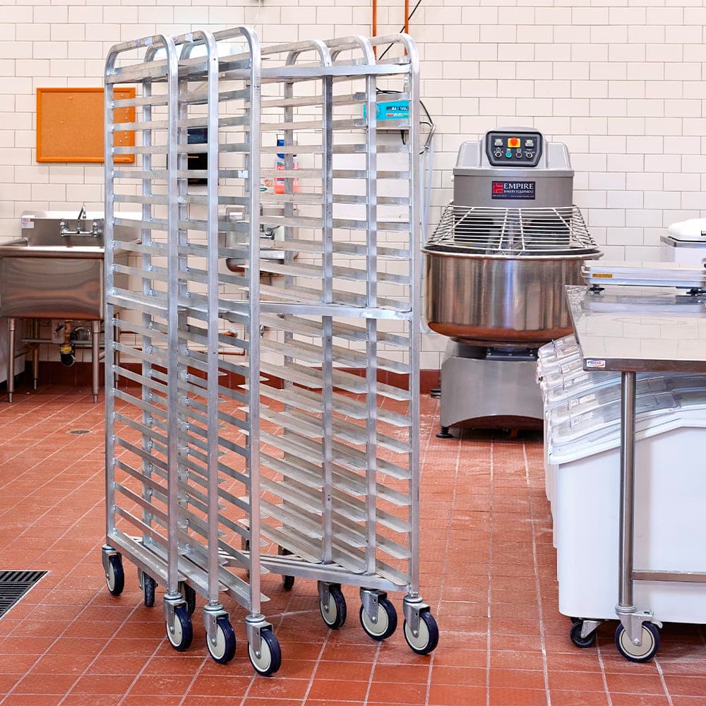 Winholt SS-1820N 21"W 20 Nesting Pan Rack w/ 3" Bottom Load Slides