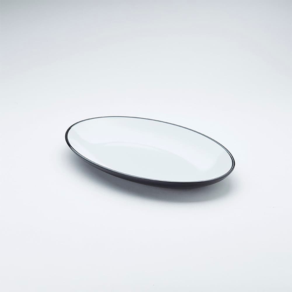 American Metalcraft NP14 14" x 9" Oval Platter - Melamine, Black/White