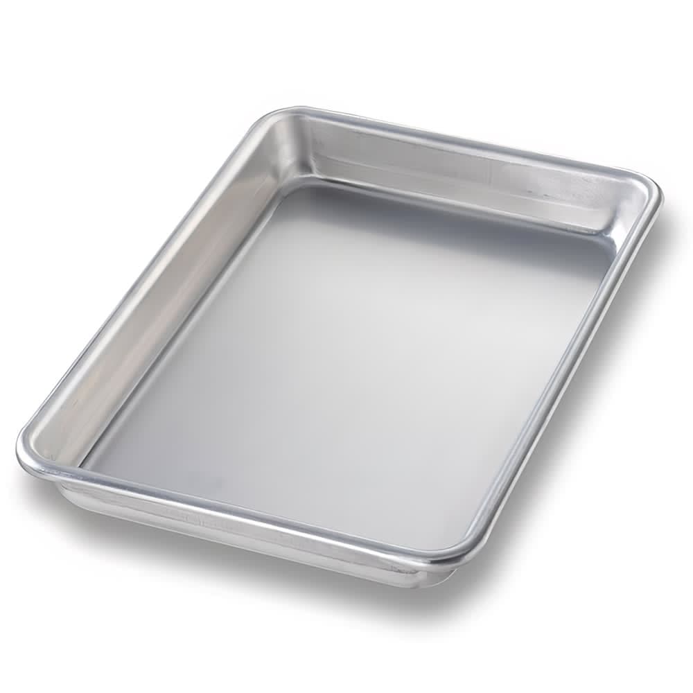 Chicago Metallic 1/8 Eighth Size Bun / Sheet Pan - 9" x 6" x 1", 16 gauge Aluminum,  AMERICOAT® (41805)