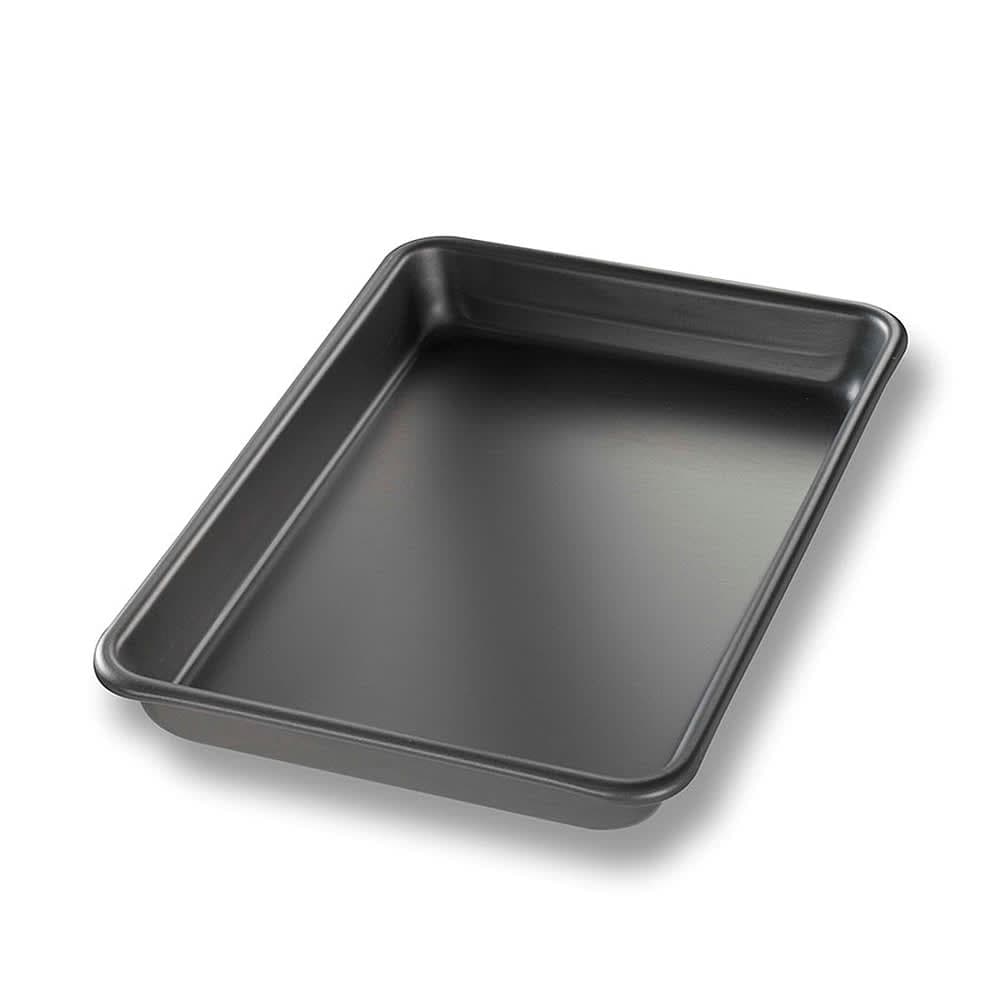 Chicago Metallic 1/8 Eighth Size Bun / Sheet Pan - 9" x 6" x 1", 16 gauge Aluminum (41852)