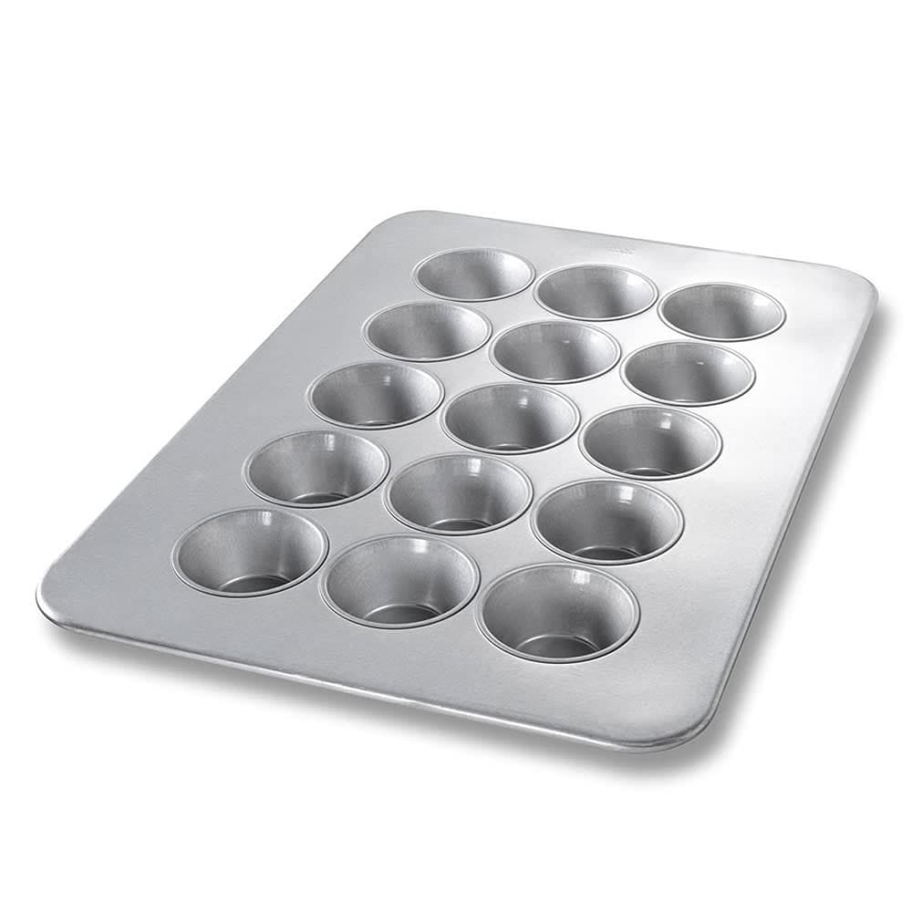 Chicago Metallic Muffin/Pecan Roll Pan, Makes (15) 3 11/16" Rolls, AMERICOAT Glazed 26 ga Aluminized Steel (47005)