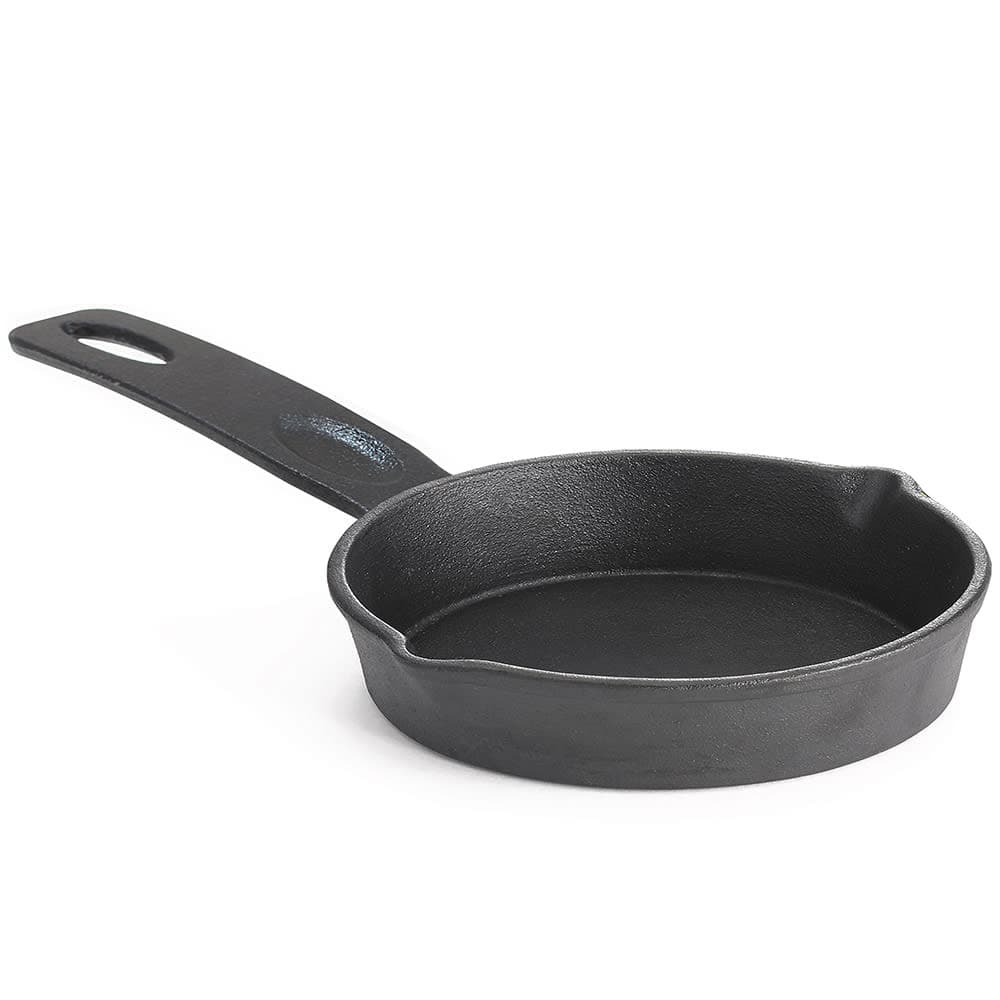 Tablecraft CW30124 6 1/8" Round Cast Iron Mini Skillet w/ Handle