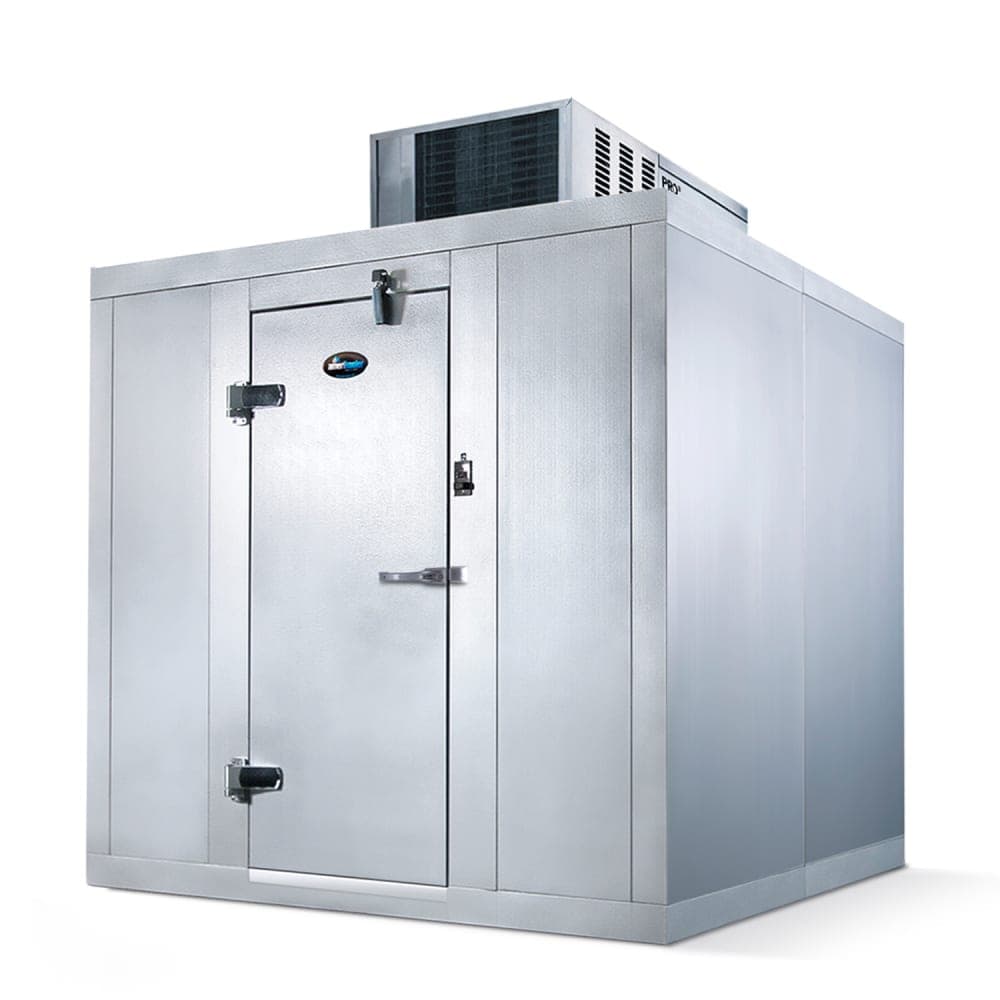 Amerikooler QC101077**NBSC-O 10' x 10' Outdoor Walk-In Cooler w/ Top-Mounted Compressor - No Floor