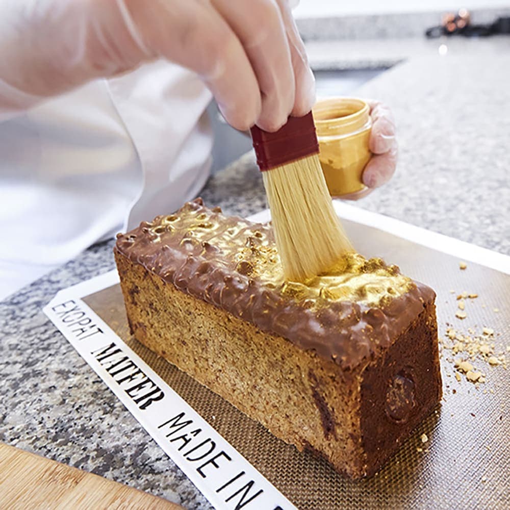 Matfer Bourgeat 116012 1 1/8" Flat Pastry Brush - Natural Bristles, Plastic Handle