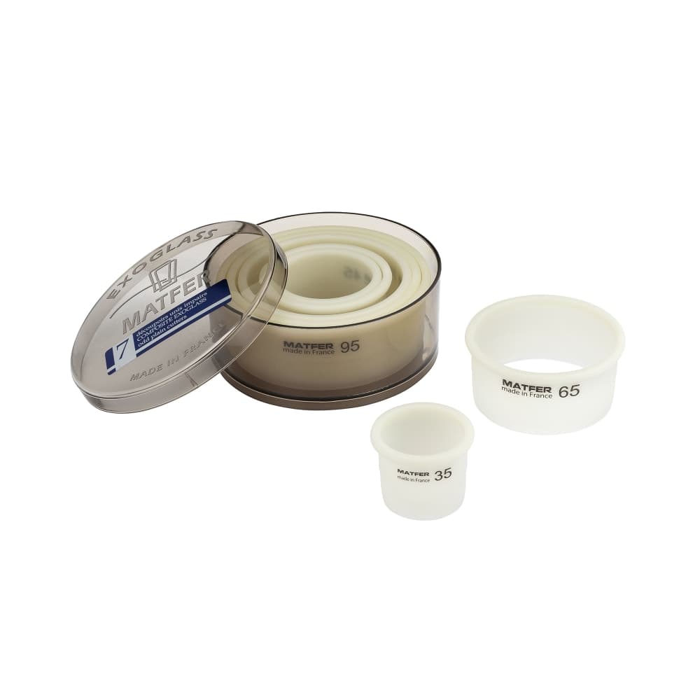 Matfer Bourgeat 150104 7 Piece Round Pastry Cutter Set w/ Storage Container, Composite