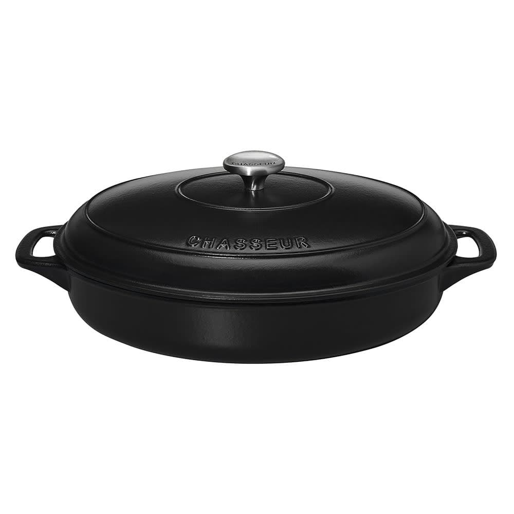 Chasseur 6 1/2 qt Oval Cast Iron Casserole Dish - 15 1/3" x 12 1/5", Black (FN431)
