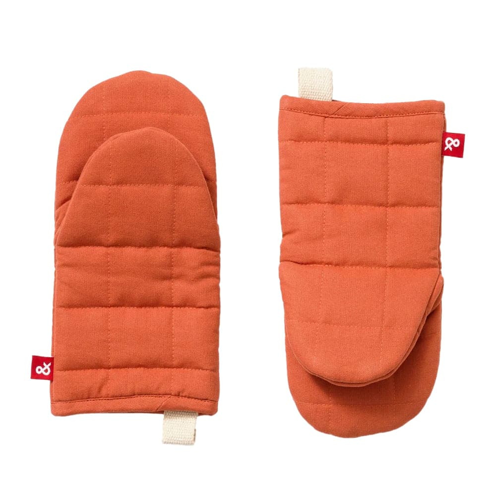 Hedley & Bennett 10 1/2" Puppet Oven Mitt - Cotton, Paprika Red (HB001700)