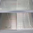 Maxx Cold MXSHC42SHC 24 1/2" Mobile Chest Refrigerator Freezer w/ (1) Basket - White, 120v thumbnail 2