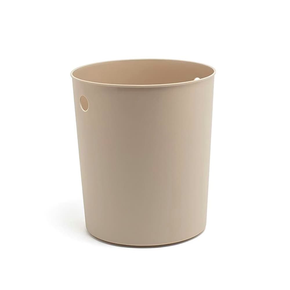 Front of the House 7 1/2" Round Riser Liner - Polypropylene, Black (RWL007GYT23)