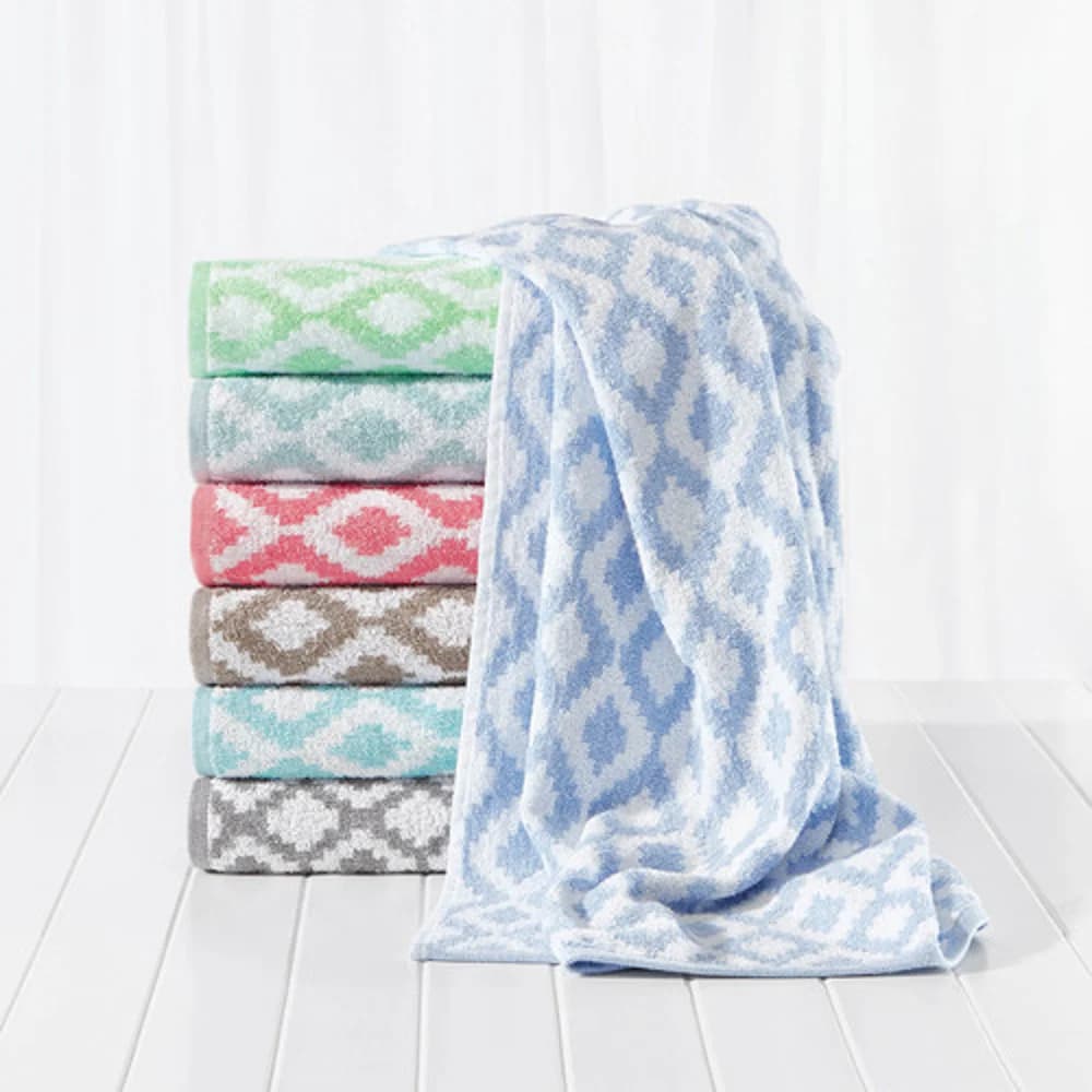 1888 Mills Fibertone Pool Towel, 30" W x 60" L, 13 Lbs./Dz, Blue Diamond Print