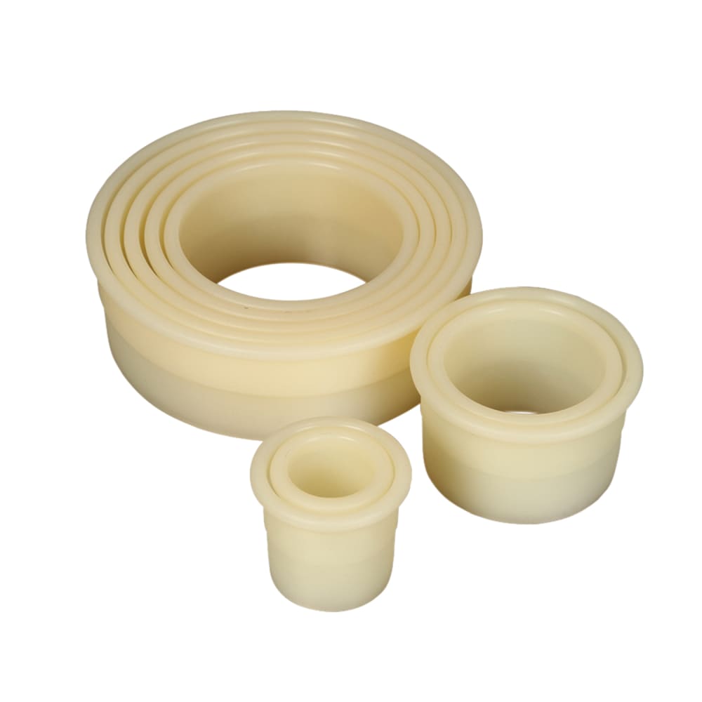 Mercer Culinary M35502 9 Piece Round Cookie Cutter Set w/ Storage Container, Nylon