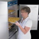 Alto-Shaam 1200-UP-QS Halo Heat® Full Height Insulated Mobile Heated Cabinet w/ (16) Pan Capacity, 120v thumbnail 4