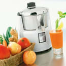 Waring 6001C Heavy Duty Juicer w/ Stainless Bowl & Cover, Pulp Free, Polycarbonate Housing thumbnail 5