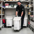 Cambro IBS20148 Mobile Ingredient Bin - 21 Gallon Capacity, Clear Cover/White Base thumbnail 8