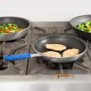 Vollrath Z4010 10" Wear-Ever® Non-Stick Aluminum Frying Pan w/ Solid Silicone Handle thumbnail 7