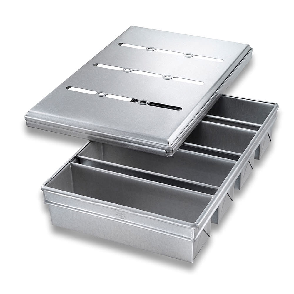 Chicago Metallic Pullman Pan Set, Holds (4) 13" x 4" Pans, AMERICOAT Glazed 26 ga. Aluminized Steel (44685)