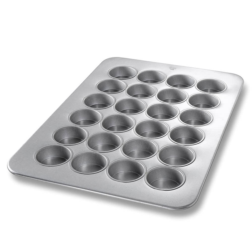 Chicago Metallic Texas Muffin Pan, Makes (24) 3 3/16" Muffins, AMERICOAT Glazed 26 ga Aluminized Steel (45265)