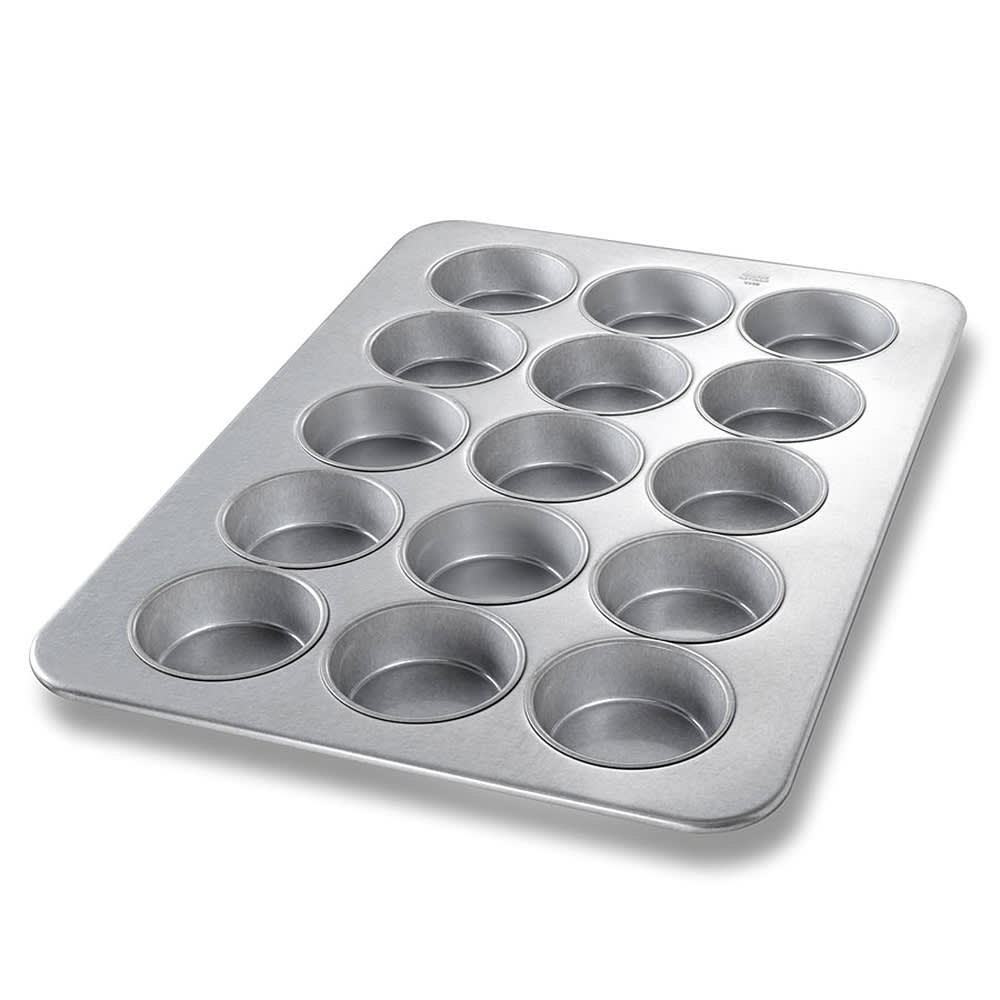 Chicago Metallic Muffin/Mini Cake Pan, Makes (15) 4 1/4" Cakes, AMERICOAT Glazed 26 ga Aluminized Steel (45305)