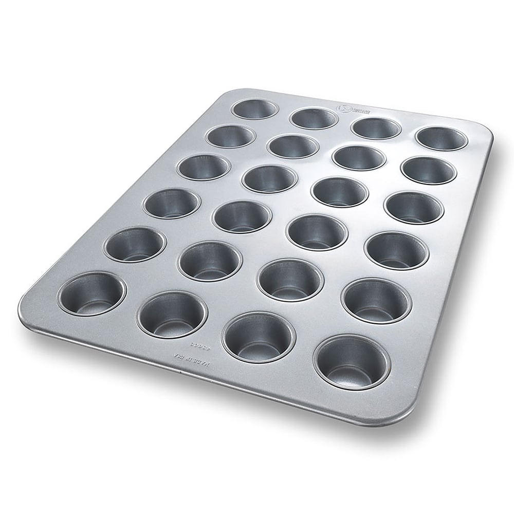 Chicago Metallic Cupcake/Muffin Pan, Makes (24) 2 3/4" Muffins, AMERICOAT Glazed 26 ga Aluminized Steel (45605)