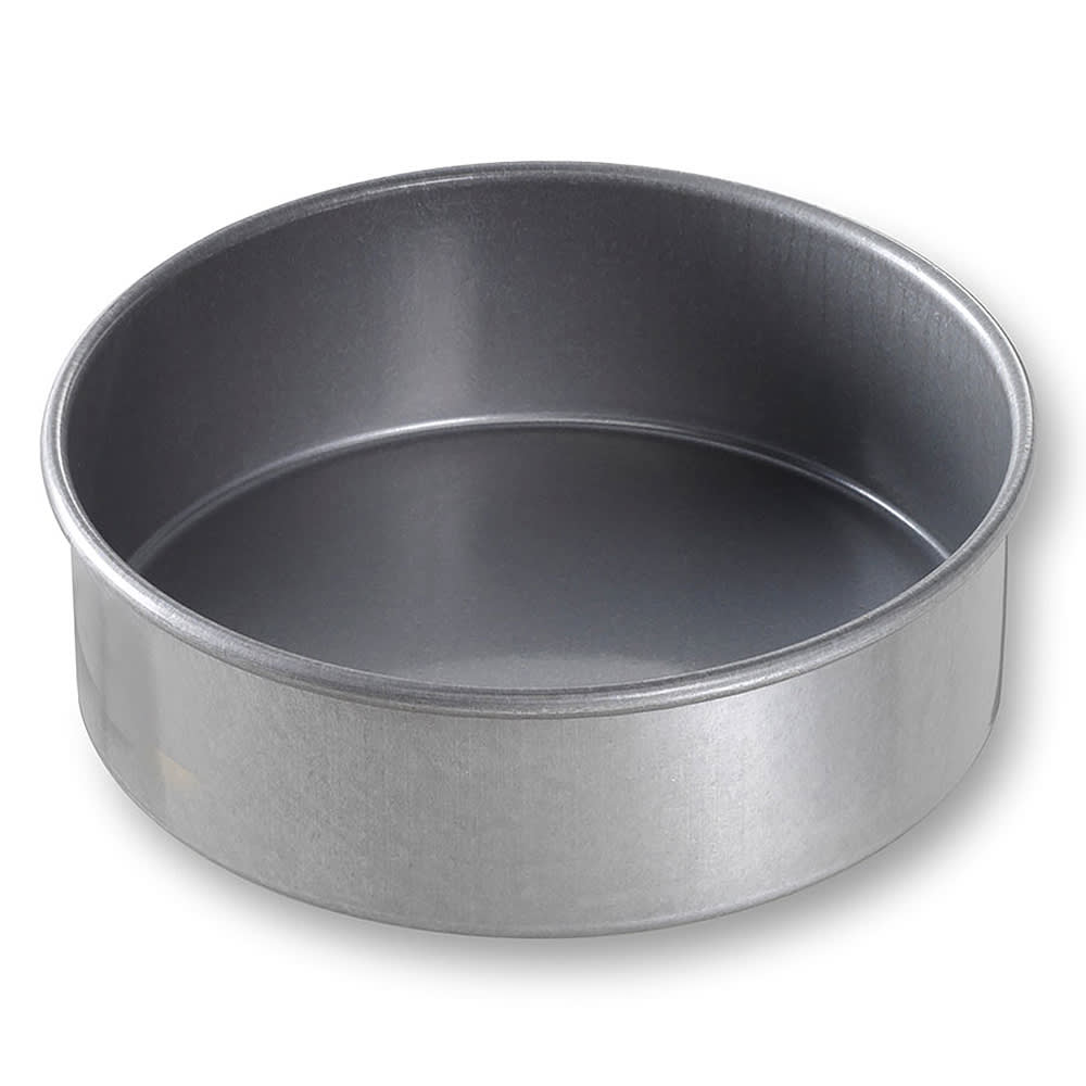 Chicago Metallic Cake Pan, 6" Dia., 2" Deep, AMERICOAT Glazed 26 ga. Aluminized Steel (46025)