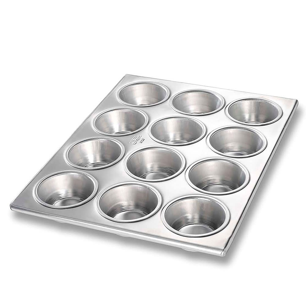 Chicago Metallic Muffin/Cupcake Pan, Makes (12) 2 3/4" Cakes, Noncoated 20 ga Aluminum (46120)