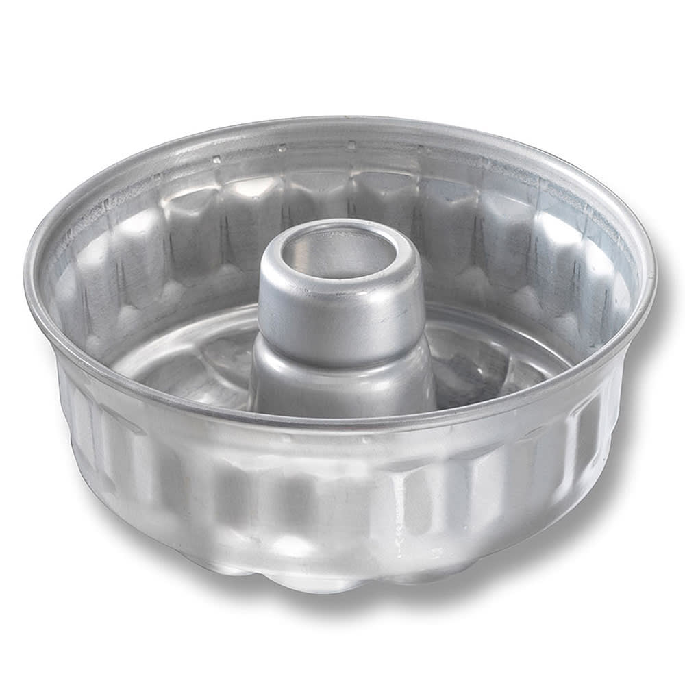 Chicago Metallic Sand Torte Cake Pan, 7 3/8" dia, 3 1/4" Deep, Ribbed, AMERICOAT Glazed 2/32" Aluminum (47645)