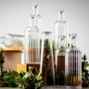 Tablecraft 11802 34 oz Carafe w/ Lid - SAN, Clear thumbnail 4