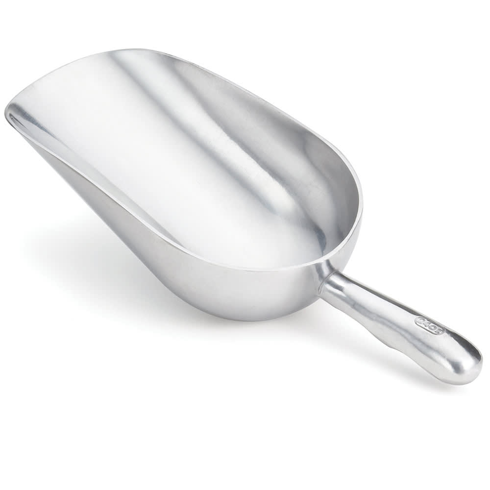 Tablecraft 658 58 oz Round Ice Scoop - Aluminum