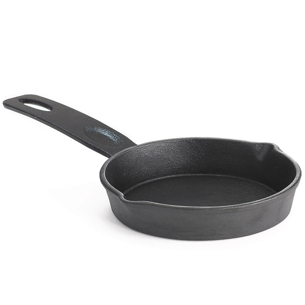 Tablecraft CW30122 4 1/8" Round Cast Iron Mini Skillet w/ Handle