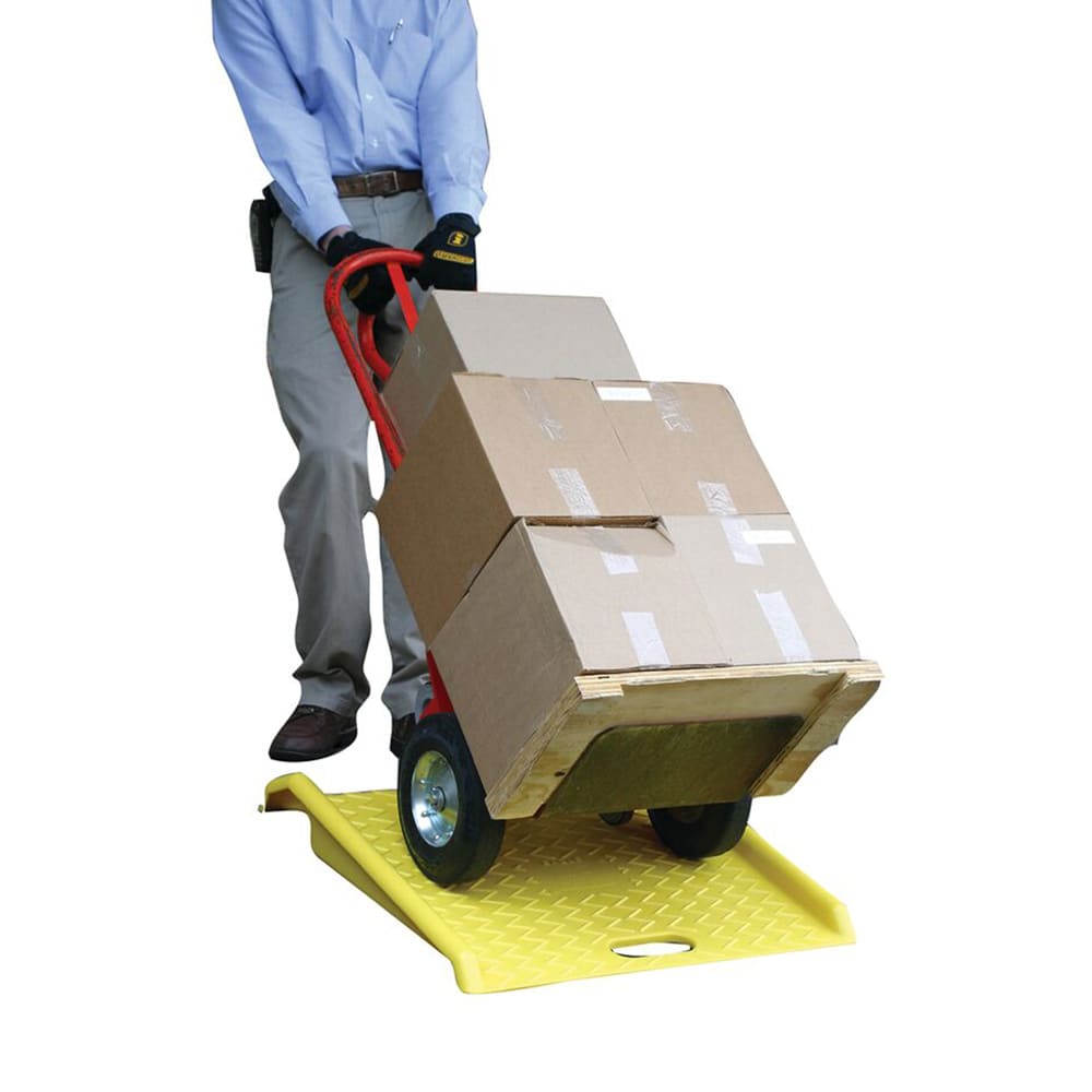 Eagle Manufacturing Curb Ramp w/ 1,000 lb Capacity - 27"L x 27"W x 4"H, Polyethylene, Yellow (1794)