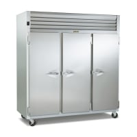 True STG3R-3S-HC 77 3/4" Three Section Reach In Refrigerator, (3) Left/Right Hinge Solid Doors, 115v thumbnail 4