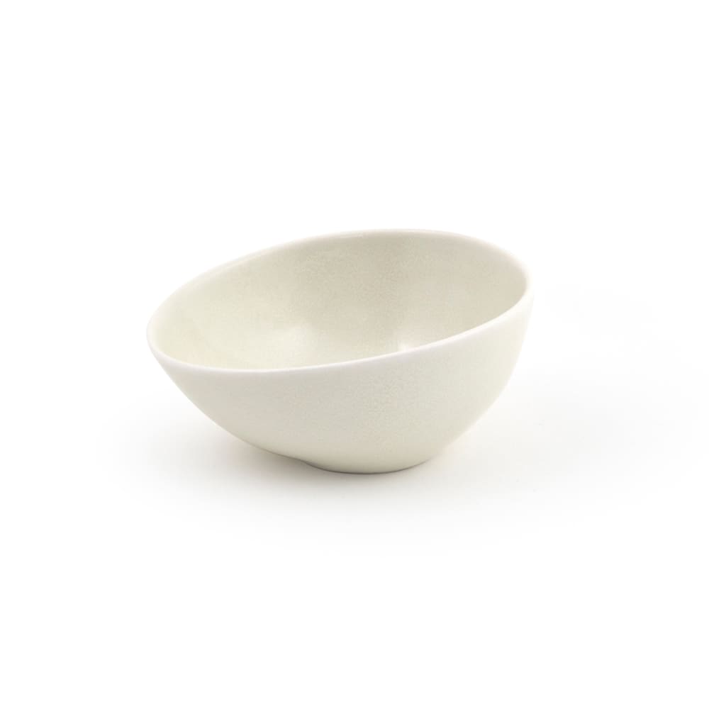 Front of the House 4 oz Kiln® Ramekin - Porcelain, Vanilla Bean (ASC024BEP23)