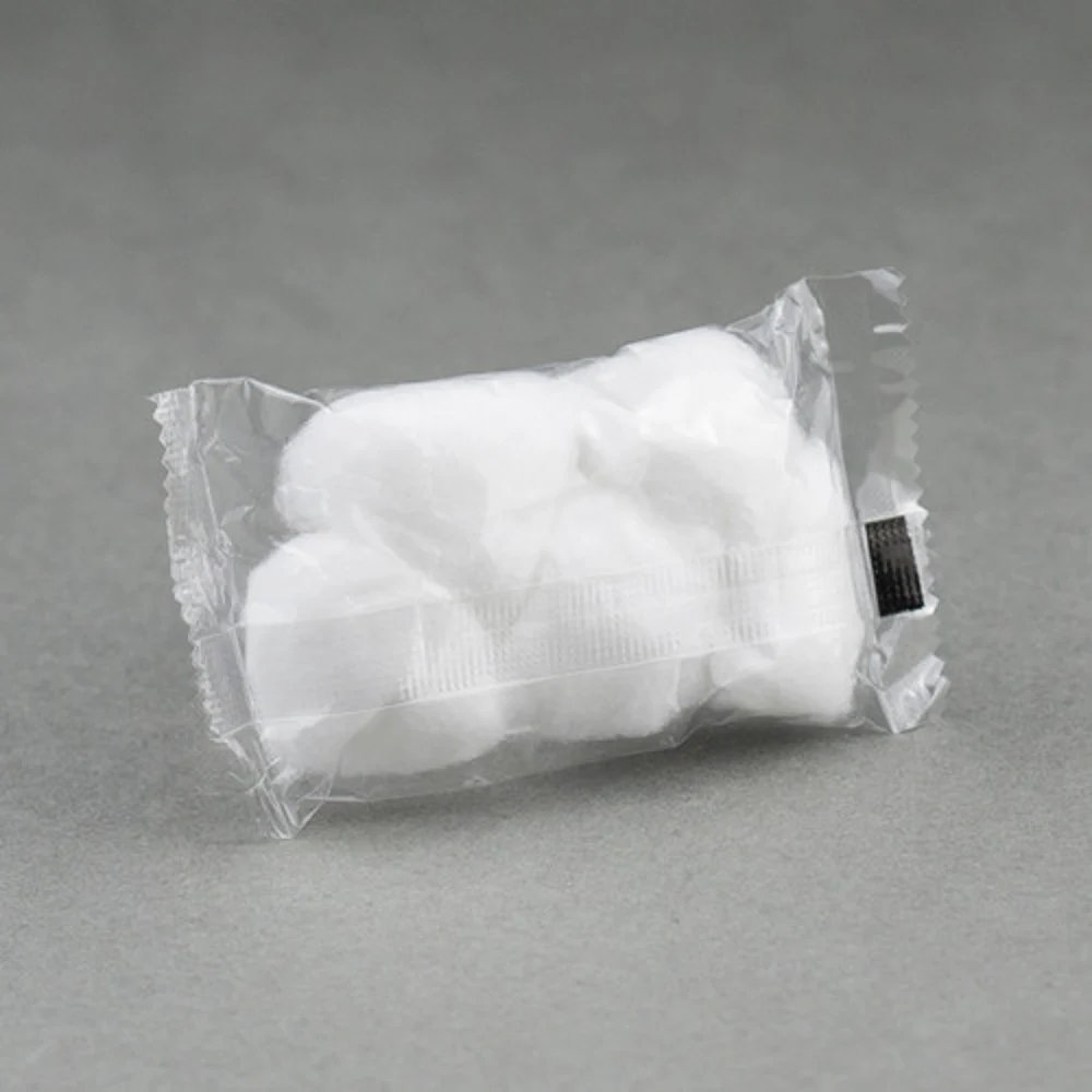Registry Cotton Balls, 5 per Bag, 500 Bags Per Pack thumbnail 2