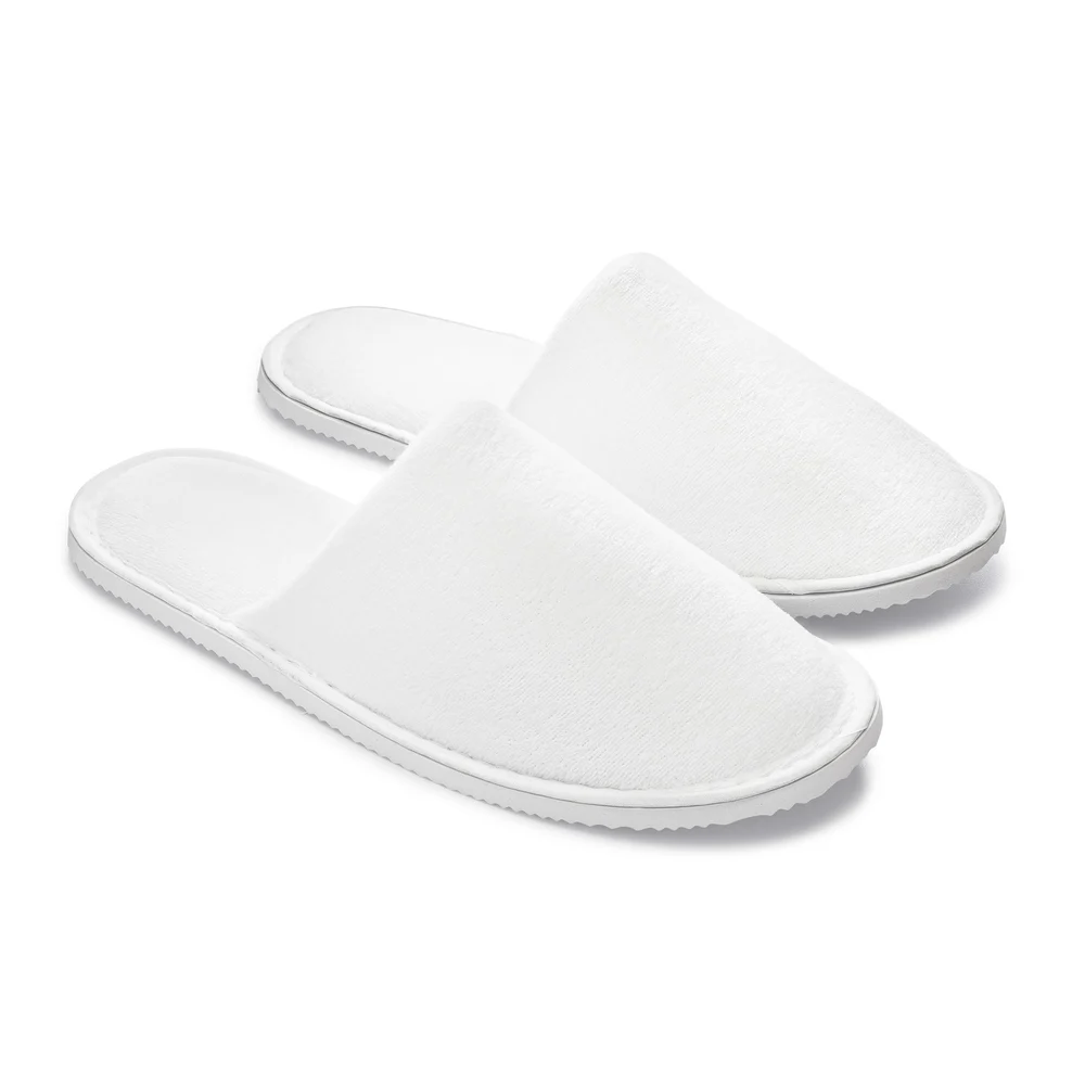 Le Montreux Closed Toe Slippers with Storage Bag, One Size, White