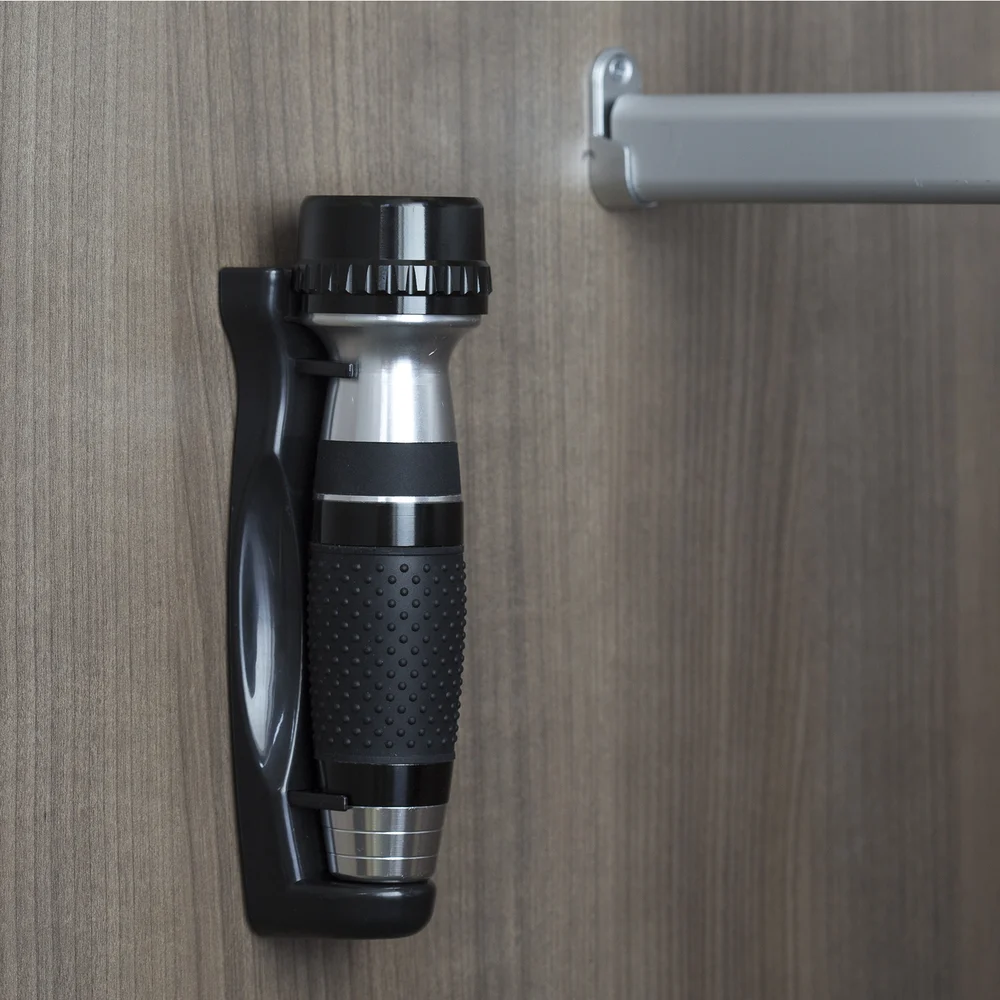 Registry Security Flashlight, Black/Chrome thumbnail 4