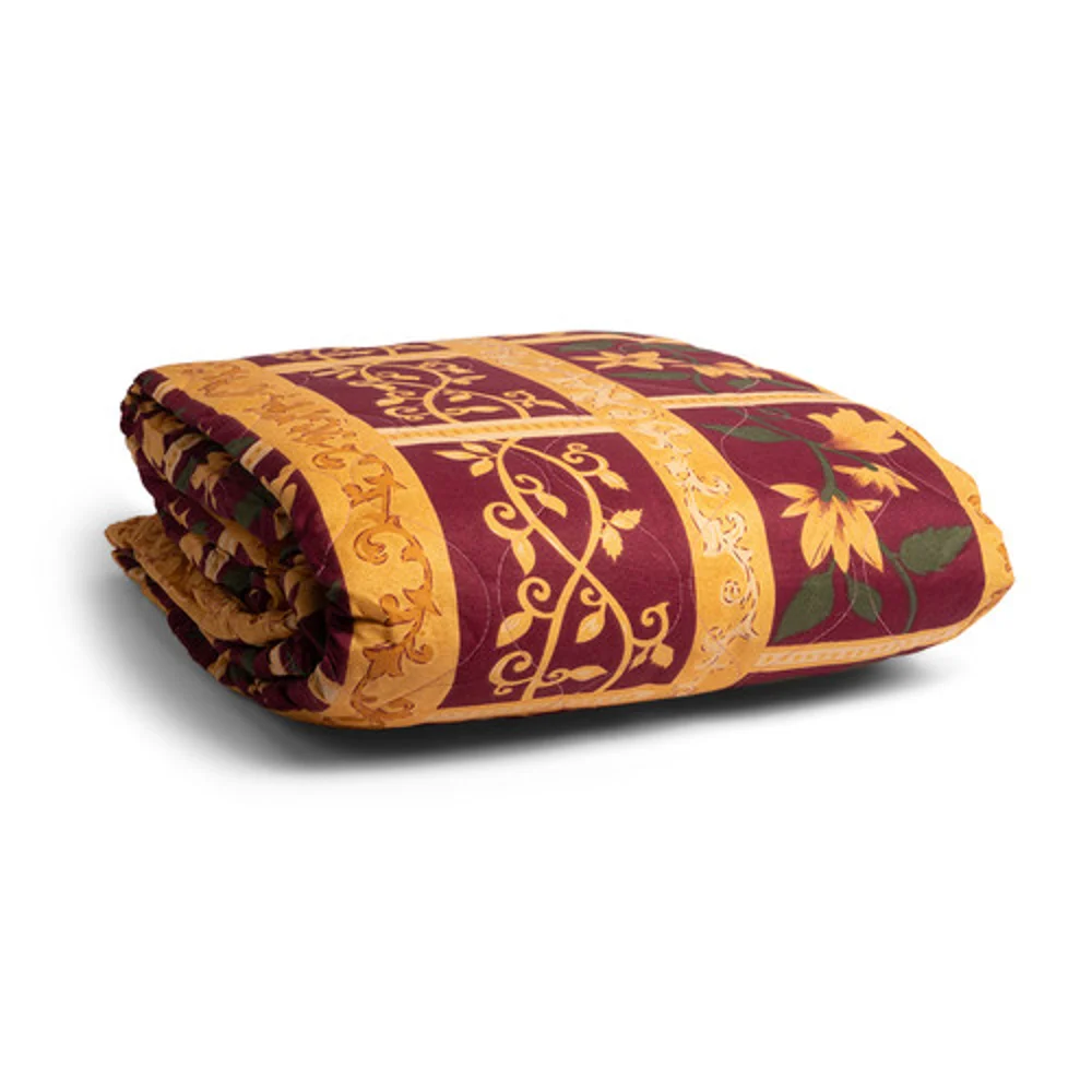 Retro Monte Cristo Quilted Bedspread, Full, 96" x 116"