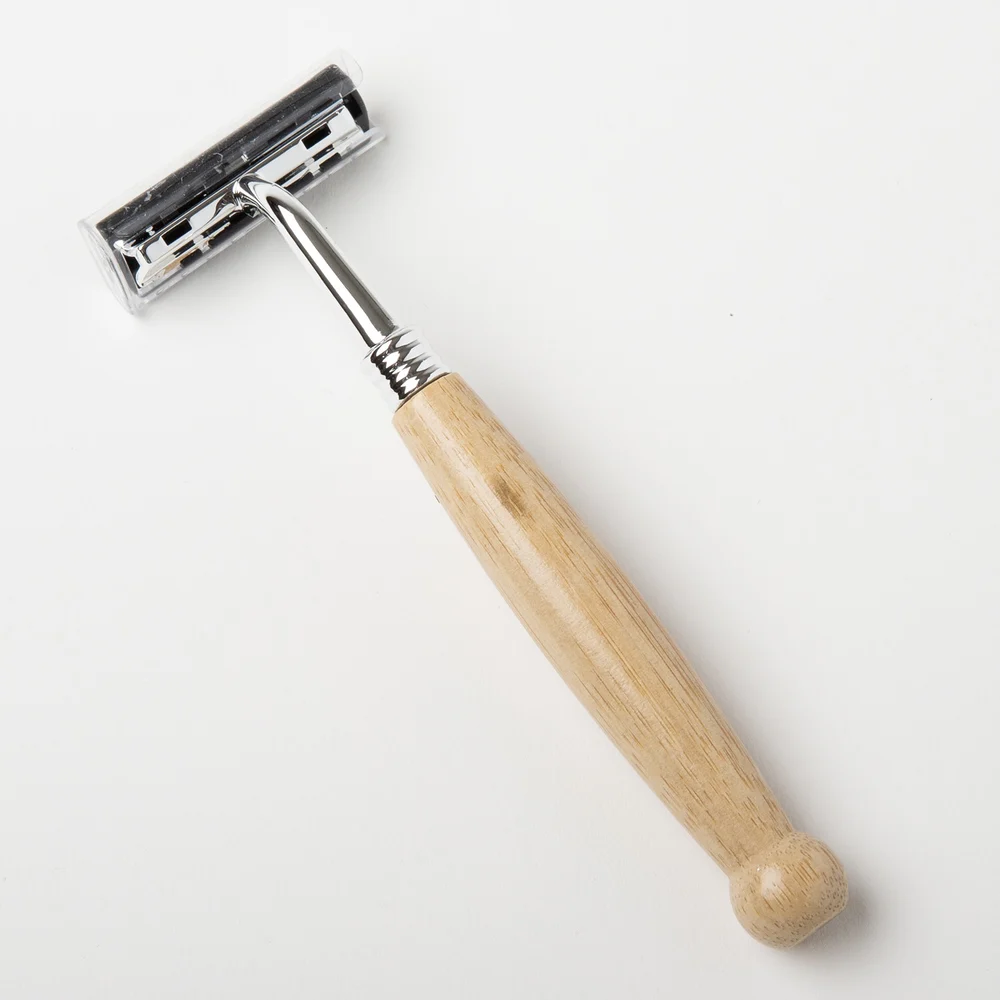 Wooden Razor in Rice Paper Bag