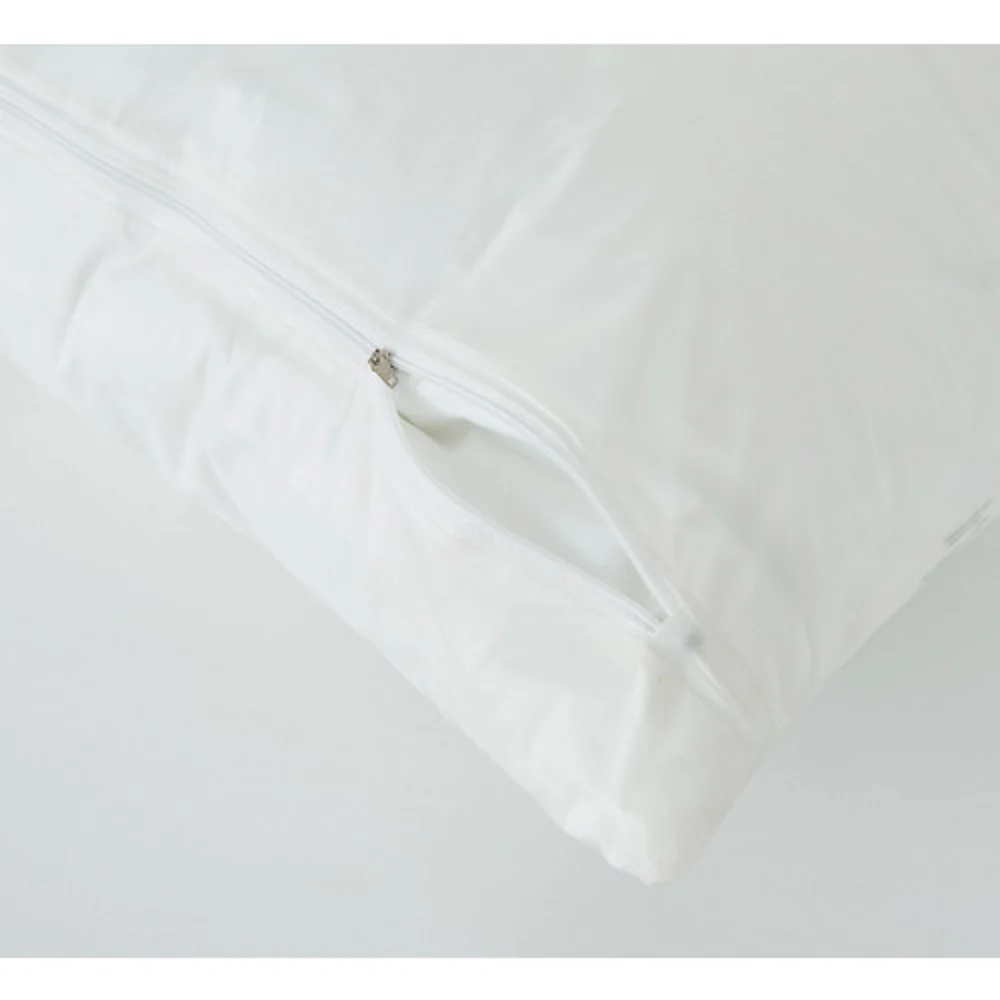 Registry Zippered 6-Gauge Vinyl  Pillow Cover, Standard, 21" x 27", White